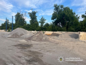 Працювали під прикриттям легального бізнесу: на Криворіжжі викрили «піщану» схему
