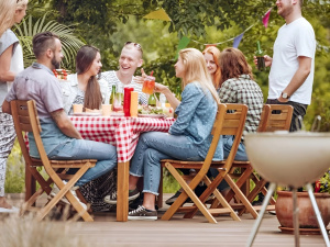 Які офіційні вихідні та святкові дні чекають на нас у червні 2025 року - фото з відкритих джерел
