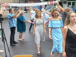 Фото зі сторінки Facebook Людмили Хорькової, директора КЗШ №114