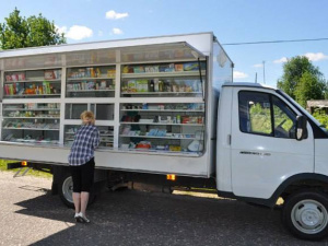 В Україні незабаром з'являться пересувні аптеки: деталі від МОЗ