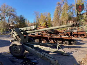 У Кривому Розі виставка знищеної техніки окупантів поповнилась ще одним експонатом