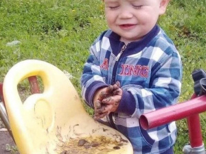 Пішов у Засвіти: у лікарні Дніпра помер 2-річний Михайлик, якого порізав Сергій Федотов