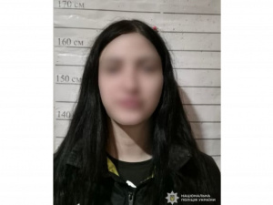 «Грала в поліцейську» : у Кривому Розі блогерку викрили під час стріму