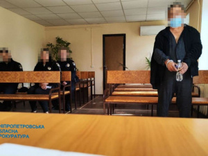 Криворіжець задовольняв сексуальні потреби з дитиною: педофіл на лаві підсудних