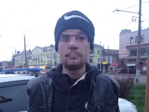 Напав на криворіжця та завдав тілесних ушкоджень: у Кривому Розі затримали мешканця П’ятихаток