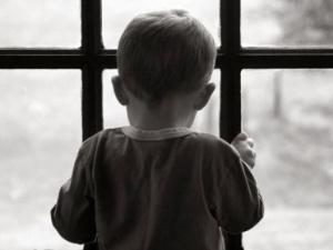 У Кривому Розі виявили малолітню дитину без батьківського піклування