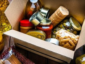 Внутрішніх переселенців додатково забезпечуватимуть безоплатним продовольством