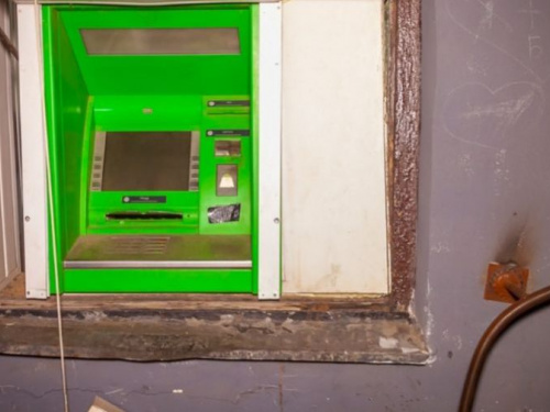 На Днепропетровщине банк объявил вознаграждение в размере 100 000 гривен за информацию о подрывниках банкоматов