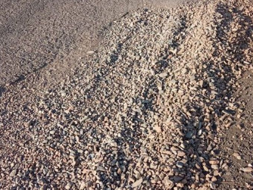 Технология будущего: в соцсети высмеяли ремонт дороги Кривой Рог - Петрово