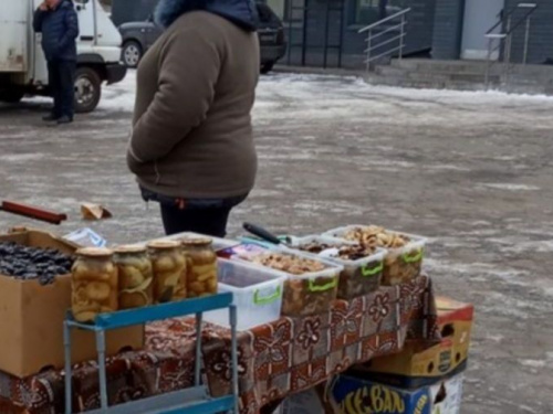 В Кривом Роге на привычном месте вновь боролись с незаконной торговлей (фото)