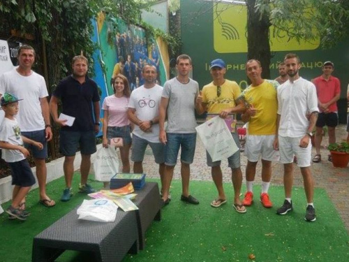 В Херсонском областном чемпионате по теннису победил криворожанин