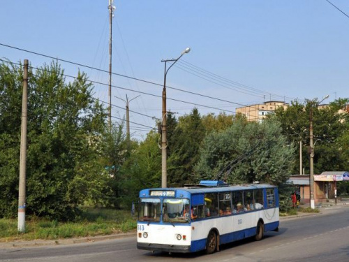 У Кривому Розі через аварійні роботи 15 листопада замість тролейбусів №9 і №14 курсуватимуть автобуси
