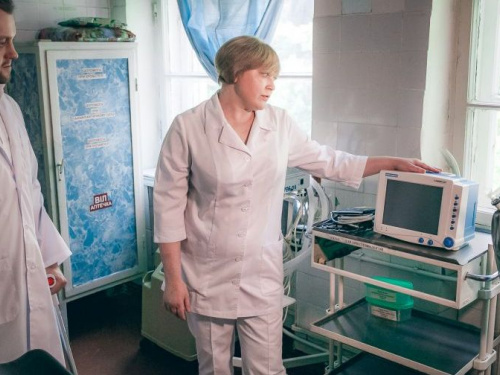 Криворожский нардеп обеспечил больницу оборудованием для диагностики туберкулеза и сердечно-сосудистых заболеваний (фото)