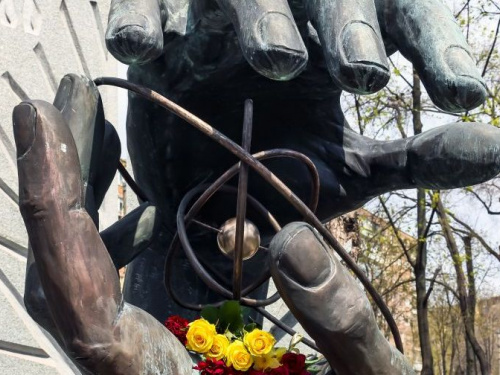 Чорнобиль - 35: у Кривому Розі вшанували пам’ять загиблих героїв