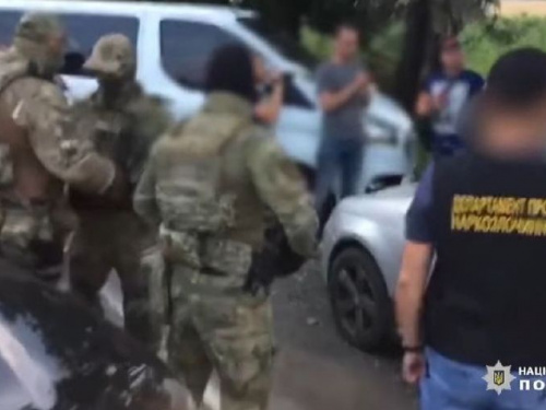 На Днепропетровщине задержали преступную группировку, которые сбывали наркотики оптовыми партиями (фото)
