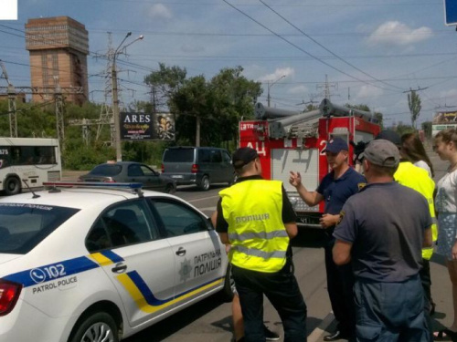 В Кривом Роге большинство водителей не реагируют на сигнал специальных транспортных средств,  - полиция