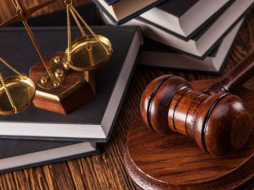 Под суд пойдет госрегистратор из Кривого Рога за незаконное переоформление документов на сумму около 1,5 млн гривен