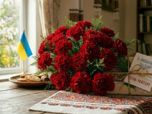 Свято любові та вдячності: День матері в Україні 2026 - фото з відкритих джерел
