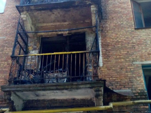 В Кривом Роге при пожаре на балконе пострадали трое детей (фото)