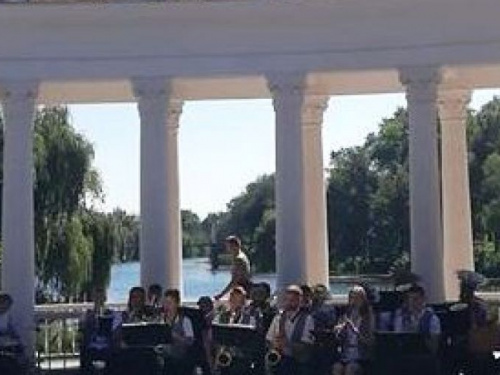 Криворожане активно приобщились к искусству на свежем воздухе (ВИДЕО)