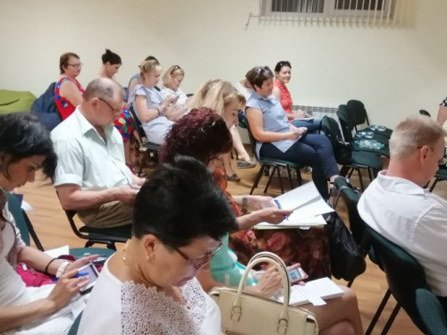 В Кривом Роге председатели ОСМД подтвердили свои знания в сфере жилищного законодательства (фото)