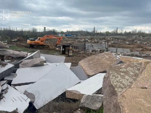 Незаконний видобуток майже 5 років: на Дніпропетровщини викрили схему підприємців 