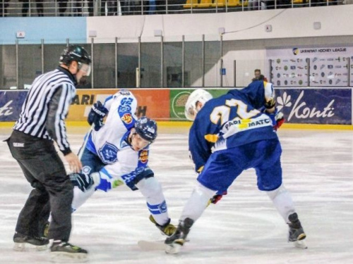 Хоккейный клуб "Кривбасс" задолжал за аренду помещения стоимостью  свыше 300 тысяч гривен