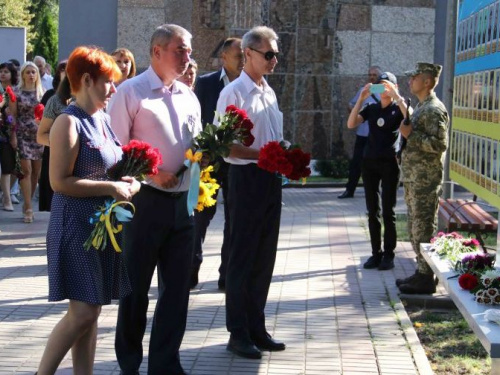 Криворожане почтили память героев, погибших под Иловайском (фото)