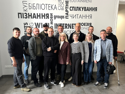 ШІ у повсякденному житті: другий практикум для ветеранів Метінвесту у Кривому Розі