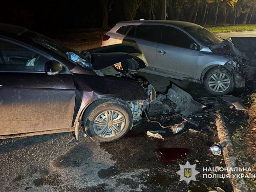 Не поділили дорогу: у Кривому Розі через вечірню аварію до лікарні потрапили пʼятеро людей