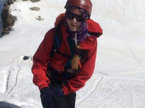 Криворожанка продолжает покорять горы: девушка побывала на высоте 4 400 метров (фото)