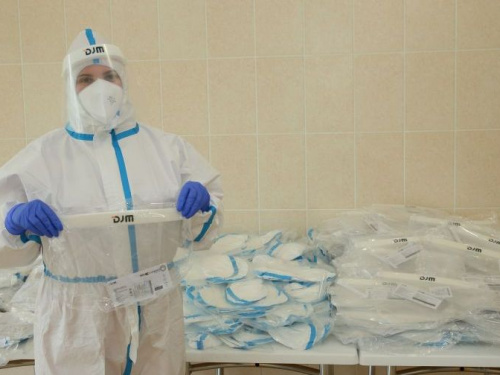 Медики Широковского района получили средства индивидуальной защиты