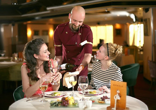 Ресторанна психологія: як вас розсаджують і навіщо - фото з вільних джерел