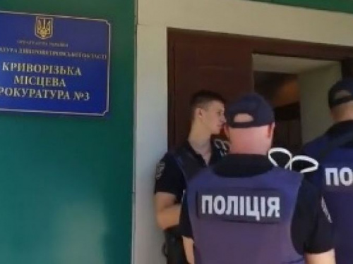 Почему земли селян под Кривым Рогом оказались в аренде промышленного предприятия без их ведома (ВИДЕО)