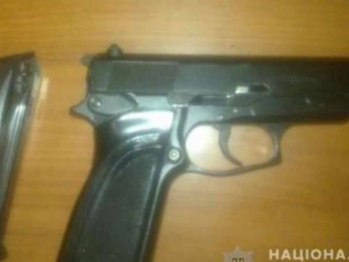 В Кривом Роге мужчина переоборудовал пневматический пистолет под стрельбу самодельными патронами