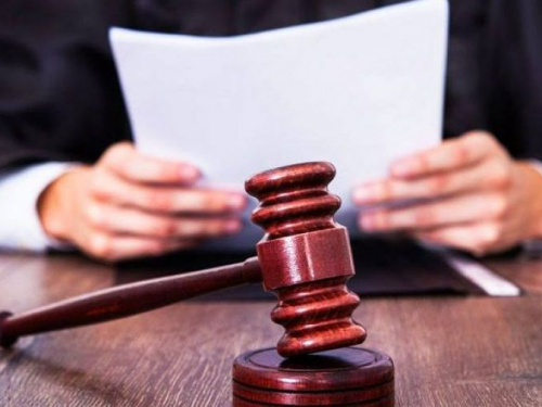 Криворожанин проведет в тюрьме три года за кражу крестиков из храма