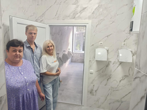 Благодійники IsraAID покращили санітарні умови шкіл Криворізької громади напередодні навчального року