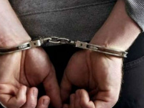 В Кривом Роге начальник конвоя организовал сбыт наркотических средств осужденным