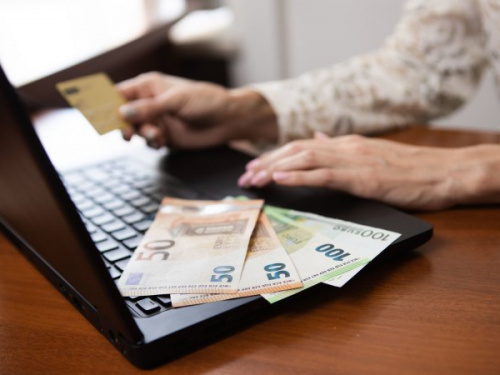 Перекази на карту, фото з відкритих джерел 