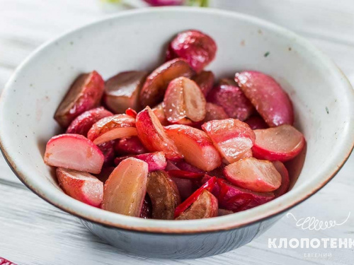 Щось незвичне – смажена редиска з перцем чилі: рецепт від Клопотенка