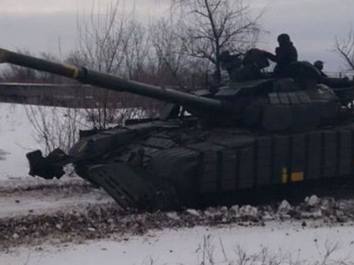 В Кривом Роге проходят учения танкистов (фото)