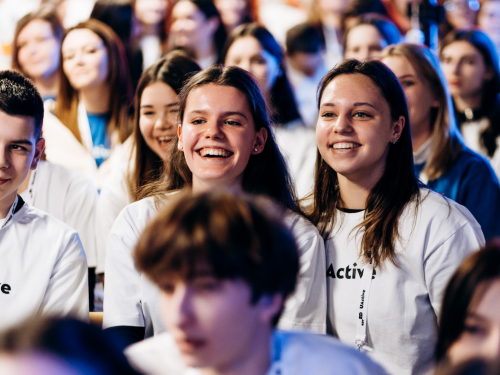 Підлітки Криворіжжя отримали 25 тисяч доларів на власні соціальні проєкти у громадах 