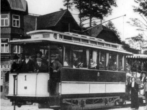 Перший електричний трамвай - фото з відкритих джерел