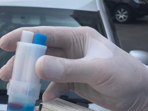 Жителя Кривого Рога задержали в столице при продаже кокаина на 1,4 миллиона гривен (фото)