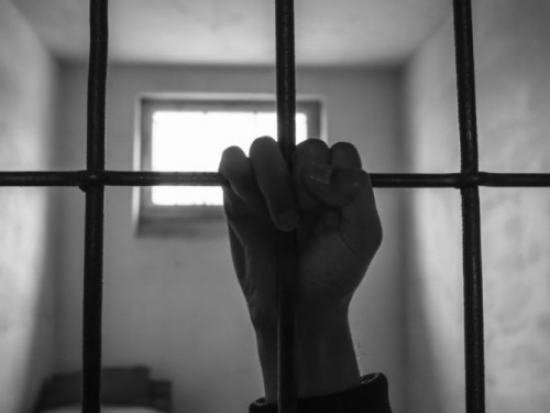 В Кривом Роге парню дали 5 лет тюрьмы за «спортивную разминку» с тяжелыми телесными