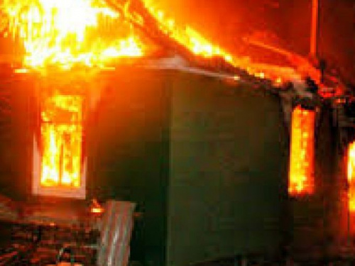 В Ингулецком районе Кривого Рога загорелся дачный дом