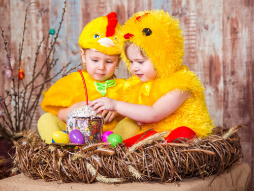 Великдень для малечі: ігри, творчість і теплі сімейні моменти - фото з відкритих джерел