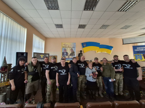 Щоб зберегти здоров'я і життя: у Кривому Розі ветерани спільноти ТитаниUA проводять навчання з мінно-вибухової безпеки