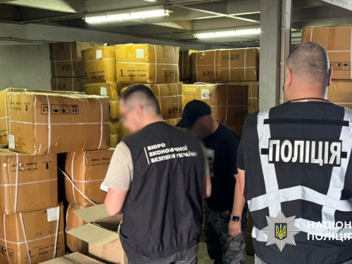 Невдалий бізнес по-криворізькі: правоохоронці викрили підпільне виробництво рідин для електронних сигарет