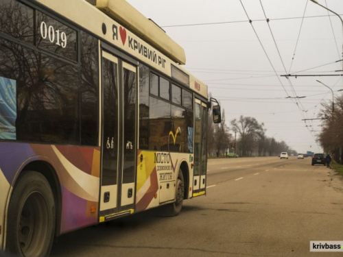 Встигнути проїхати через КРЕС: криворіжців попереджають про зупинку руху тролейбусів ввечері 12 червня